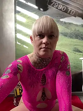 poussichienne online show from 01-31-25, 12:51