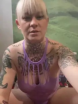 poussichienne online show from 02-03-25, 01:30