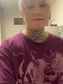 poussichienne online show from 02-13-25, 05:33