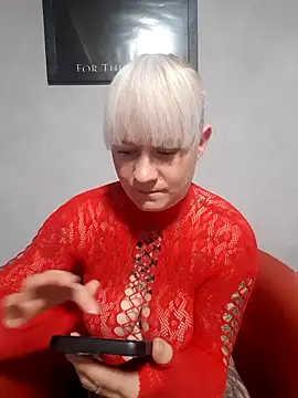 poussichienne online show from 09-12-25, 07:41