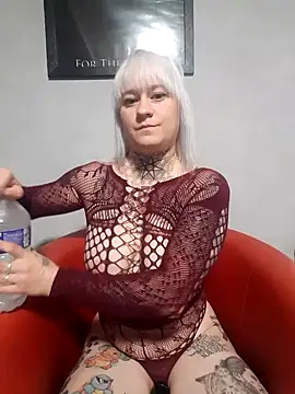 poussichienne online show from 09-14-25, 08:46