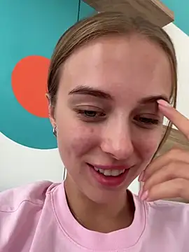 Snapshot of enjoy_my_beauty chatting on 02-23-25, 04:39 enjoy my beauty online show from 02-23-25, 04:39