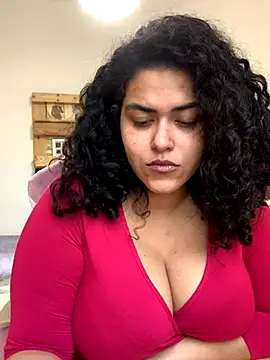 Curvydesifromgermany online show from 12-01-25, 02:00