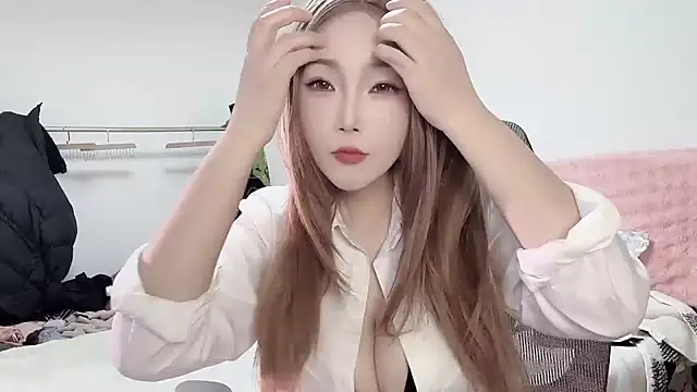 XinBaoa 156 online show from 03-02-25, 11:50