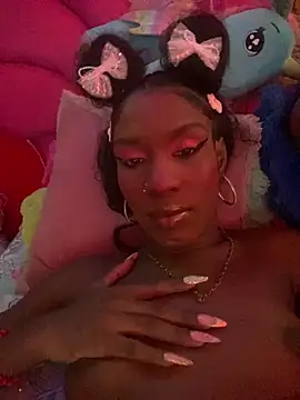 Snapshot of Dulcee_kandy chatting on 09-27-25, 12:43 Dulcee kandy online show from 09-27-25, 12:43