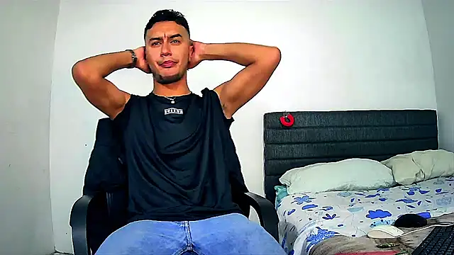 Snapshot of Kevin_Torres chatting on 11-09-25, 07:50 Kevin Torres online show from 11-09-25, 07:50