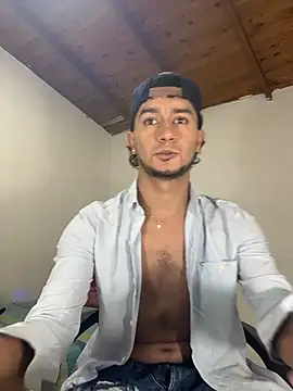 Snapshot of Kevin_Torres chatting on 03-26-26, 11:32 Kevin Torres online show from 03-26-26, 11:32