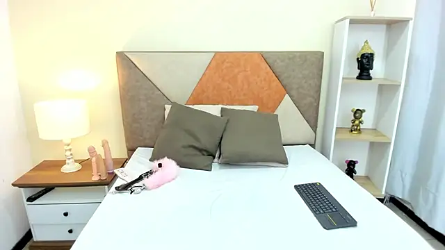 JennaCollins149 online show from 12-21-24, 08:10