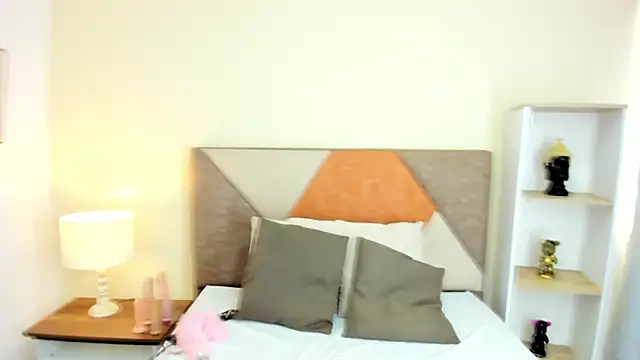 JennaCollins149 online show from 01-05-25, 08:21