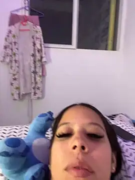 Milu Shackelfft online show from 12-29-24, 06:14