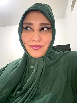 hannahayat online show from 10-22-25, 11:48