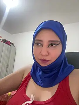 Snapshot of hannahayat chatting on 05-05-26, 11:24 hannahayat online show from 05-05-26, 11:24