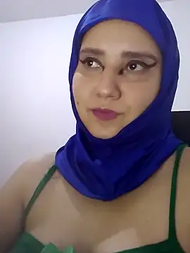 Snapshot of hannahayat chatting on 05-24-26, 02:27 hannahayat online show from 05-24-26, 02:27