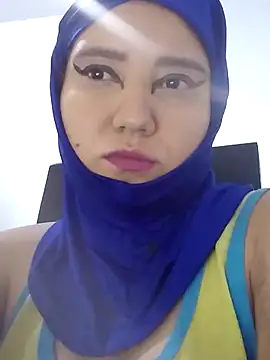 Snapshot of hannahayat chatting on 05-28-26, 11:18 hannahayat online show from 05-28-26, 11:18