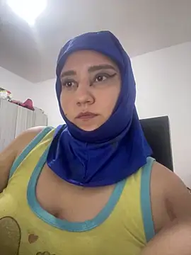 Snapshot of hannahayat chatting on 06-04-26, 02:50 hannahayat online show from 06-04-26, 02:50