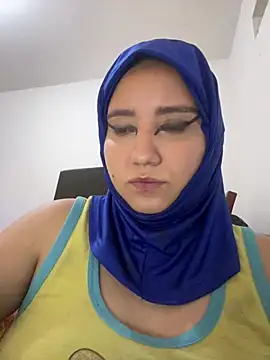 Snapshot of hannahayat chatting on 06-07-26, 03:16 hannahayat online show from 06-07-26, 03:16