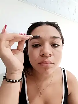 -VICKKY online show from 12-15-25, 01:37