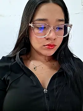 -VICKKY online show from 03-19-26, 01:48