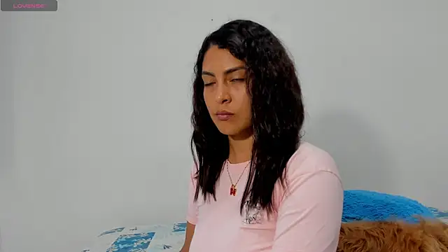 sofiaparker8 online show from 10-23-25, 10:41