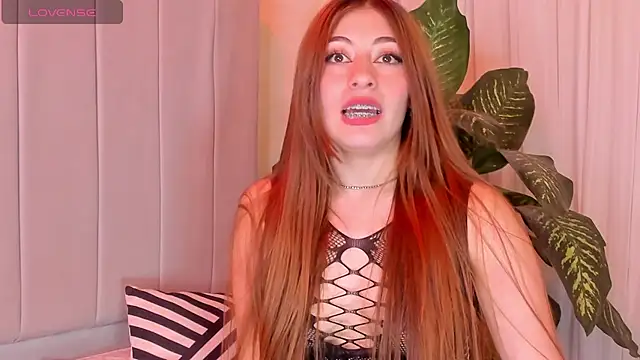 Snapshot of tiffany_becker chatting on 02-20-25, 01:57 tiffany becker online show from 02-20-25, 01:57