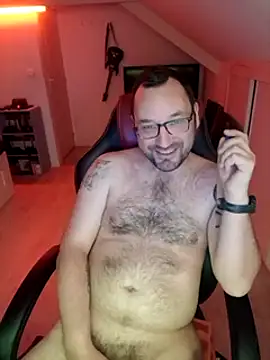 Snapshot of Fantaxx86 chatting on 02-11-25, 01:30 Fantaxx86 online show from 02-11-25, 01:30