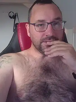 Snapshot of Fantaxx86 chatting on 11-11-25, 11:32 Fantaxx86 online show from 11-11-25, 11:32