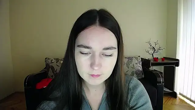 Snapshot of Pretty_shy chatting on 10-06-25, 08:23 Pretty shy online show from 10-06-25, 08:23