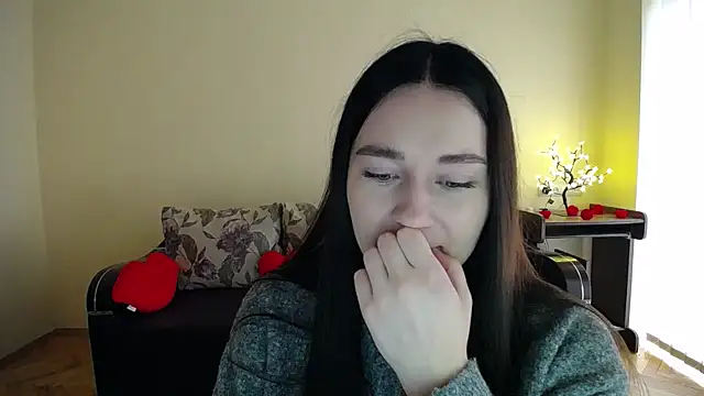 Pretty shy online show from 04-10-26, 09:14