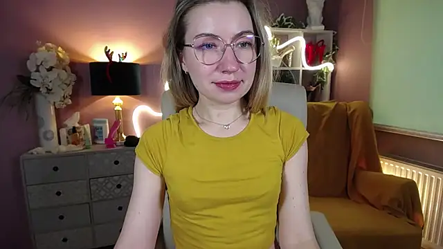 Snapshot of Mia_Tasty chatting on 12-29-24, 11:07 Mia Tasty online show from 12-29-24, 11:07