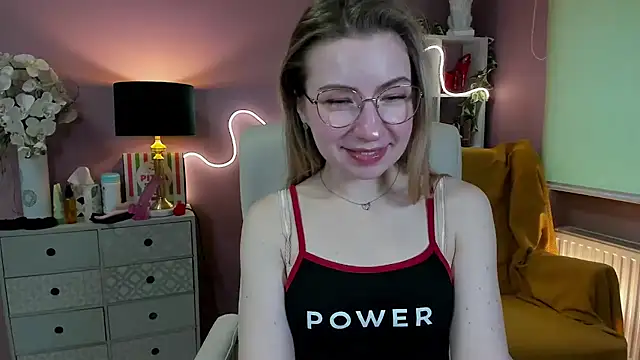 Snapshot of Mia_Tasty chatting on 01-27-25, 11:00 Mia Tasty online show from 01-27-25, 11:00