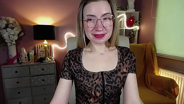 Snapshot of Mia_Tasty chatting on 02-14-25, 10:59 Mia Tasty online show from 02-14-25, 10:59