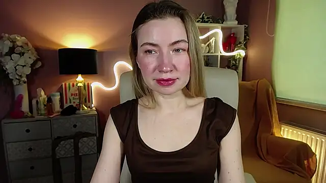 Snapshot of Mia_Tasty chatting on 02-16-25, 11:05 Mia Tasty online show from 02-16-25, 11:05