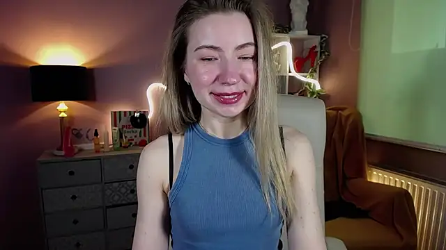 Snapshot of Mia_Tasty chatting on 03-23-25, 08:04 Mia Tasty online show from 03-23-25, 08:04