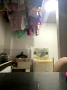 Emiily lee online show from 10-22-25, 09:31