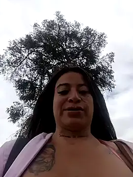 Snapshot of Alona_Evans chatting on 01-27-25, 06:52 Alona Evans online show from 01-27-25, 06:52