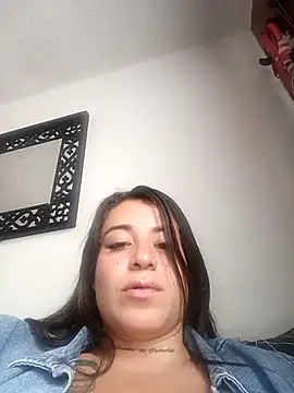 Snapshot of Alona_Evans chatting on 03-18-25, 10:04 Alona Evans online show from 03-18-25, 10:04