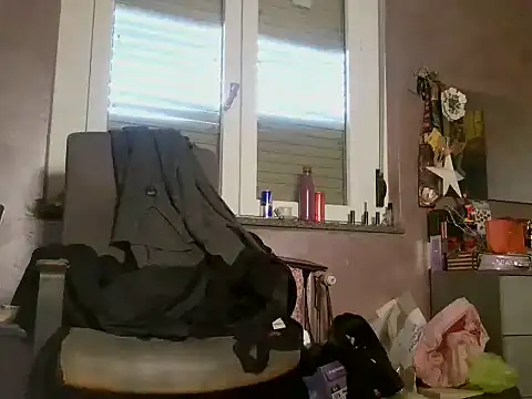Snapshot of LadyVenere chatting on 04-24-26, 05:21 LadyVenere online show from 04-24-26, 05:21