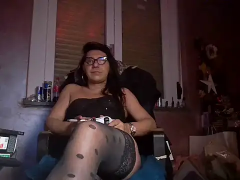 Snapshot of LadyVenere chatting on 05-05-26, 09:34 LadyVenere online show from 05-05-26, 09:34
