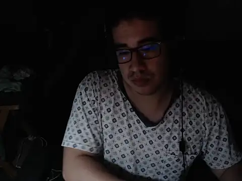 thealfawolf01 online show from 05-05-26, 04:53