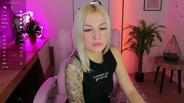 Crystal Barbie online show from 12-03-24, 08:06