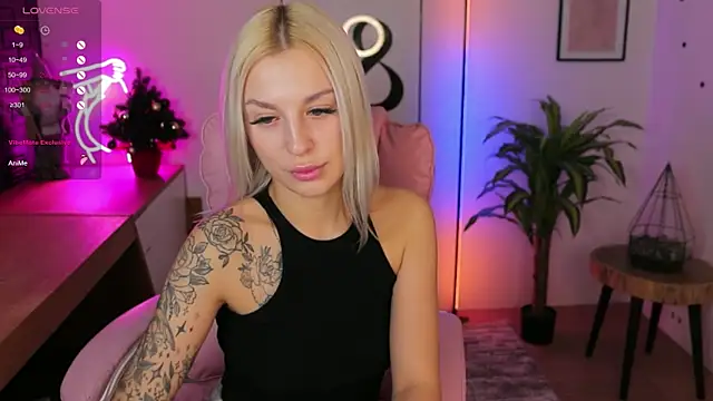 Crystal Barbie online show from 12-12-24, 02:48