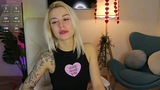 Crystal Barbie online show from 02-24-25, 10:36