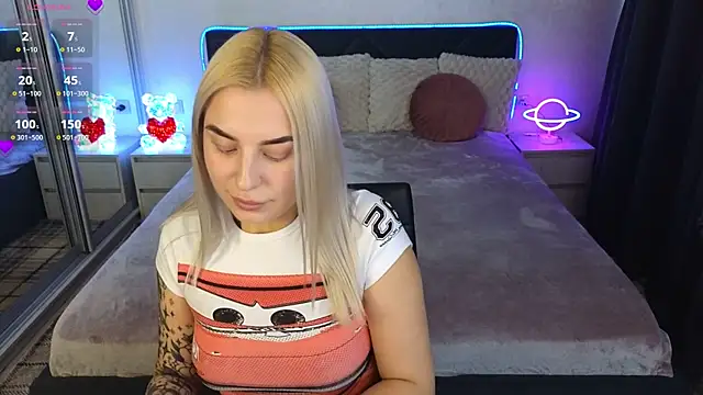 Crystal Barbie online show from 03-13-26, 12:45