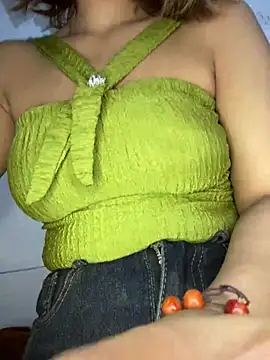 Sofia xx2 online show from 01-17-25, 09:06