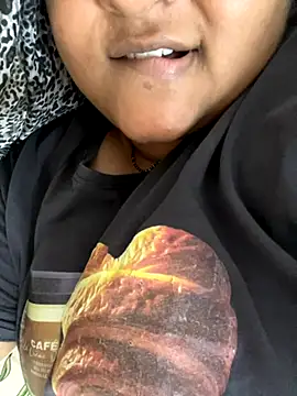 smile pretty online show from 10-29-25, 05:58