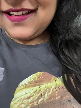 smile pretty online show from 03-14-26, 04:56