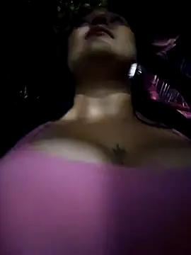 Snapshot of Blushing_Katy chatting on 12-10-24, 11:51 Blushing Katy online show from 12-10-24, 11:51