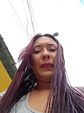 Snapshot of Blushing_Katy chatting on 01-06-25, 06:20 Blushing Katy online show from 01-06-25, 06:20