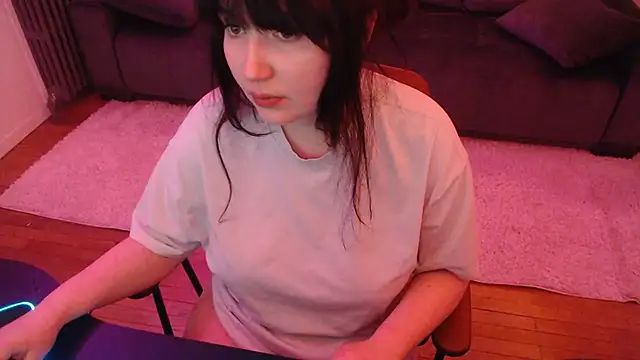 Lynylou online show from 01-18-25, 07:38