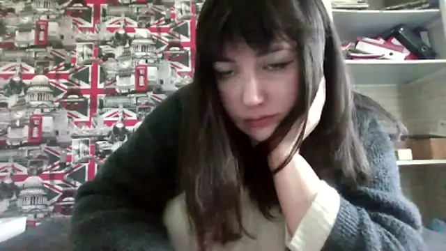 Lynylou online show from 10-27-25, 09:02